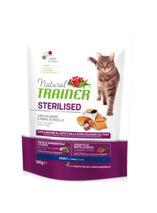 NATURAL TRAINER CAT STERILISED SALMONE